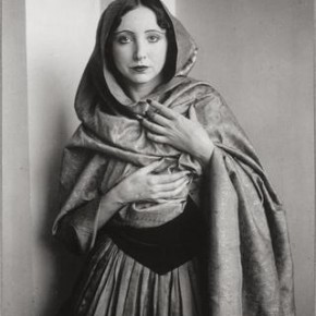 The Deforming Mirror: Anais Ninâ€™s Fractured Identity as Read through Fashion